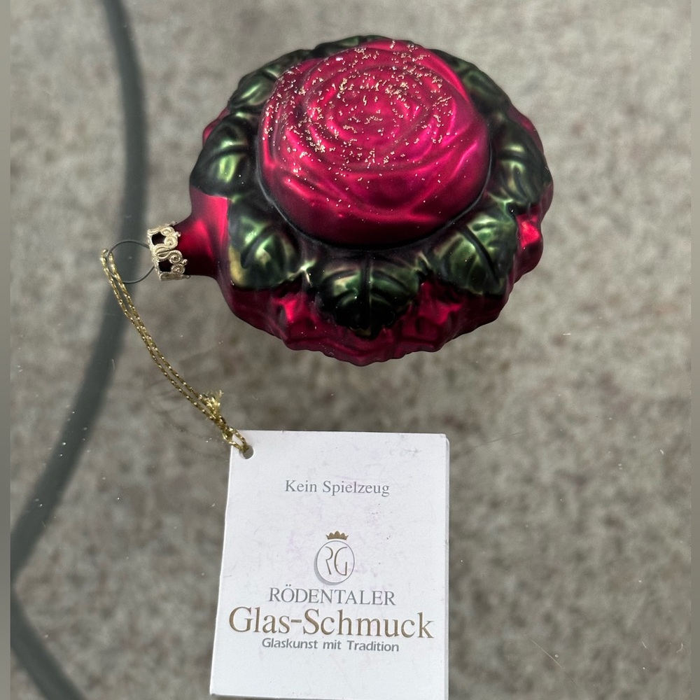 NWT Rodentaler Glas-Schmuck mouth blown glass rose ornament